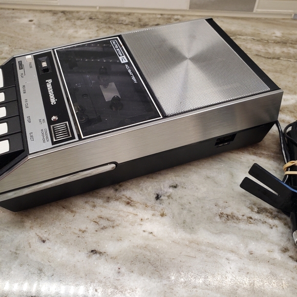 Vintage Panasonic RQ-413S Tape Recorder W/accessories - Picture 5 of 9